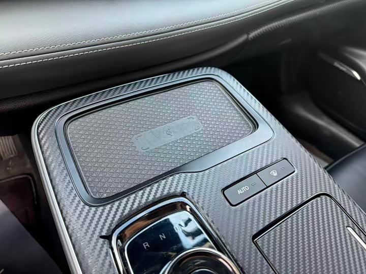 Фото 12 - GAC Aion S Plus