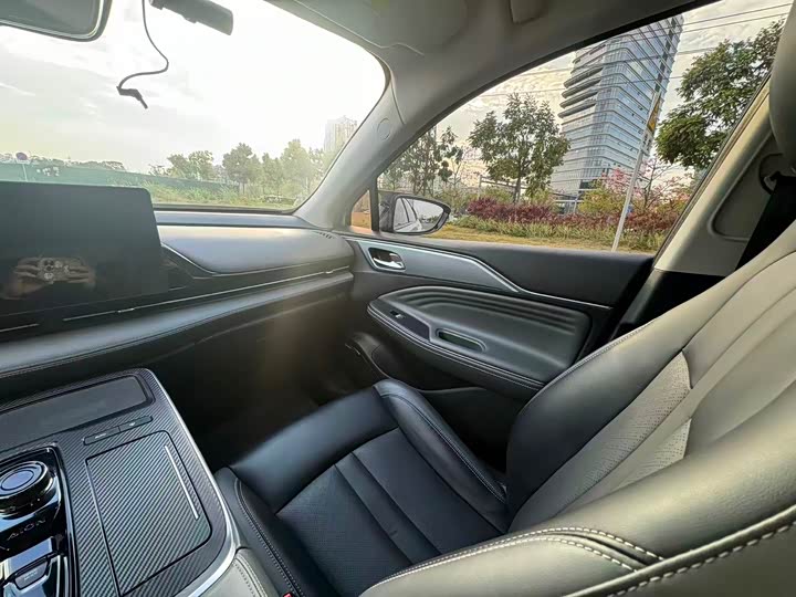 Фото 25 - GAC Aion S Plus