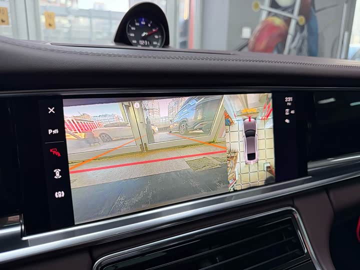 Фото 12 - Porsche Panamera