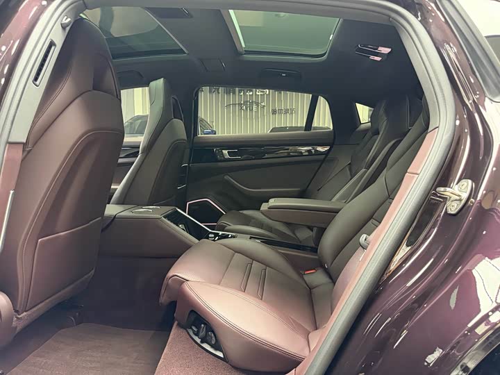 Фото 20 - Porsche Panamera