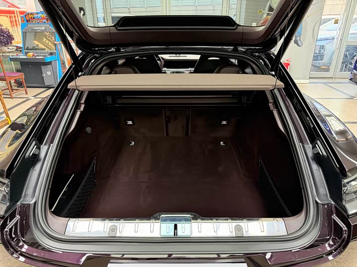 Фото 31 - Porsche Panamera