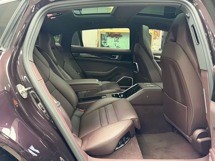 Фото 36 - Porsche Panamera