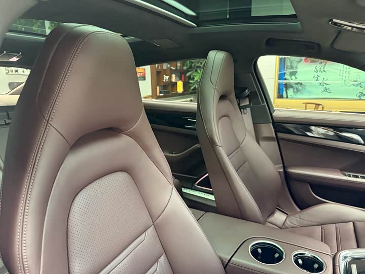 Фото 46 - Porsche Panamera