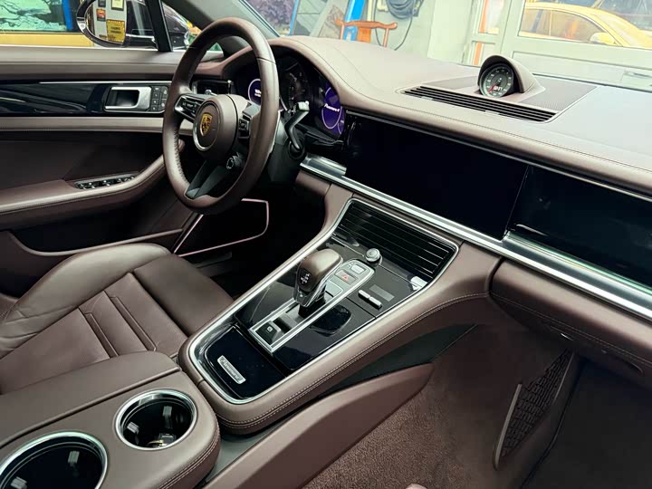 Фото 49 - Porsche Panamera