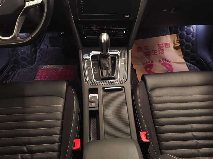 Фото 12 - Volkswagen Magotan