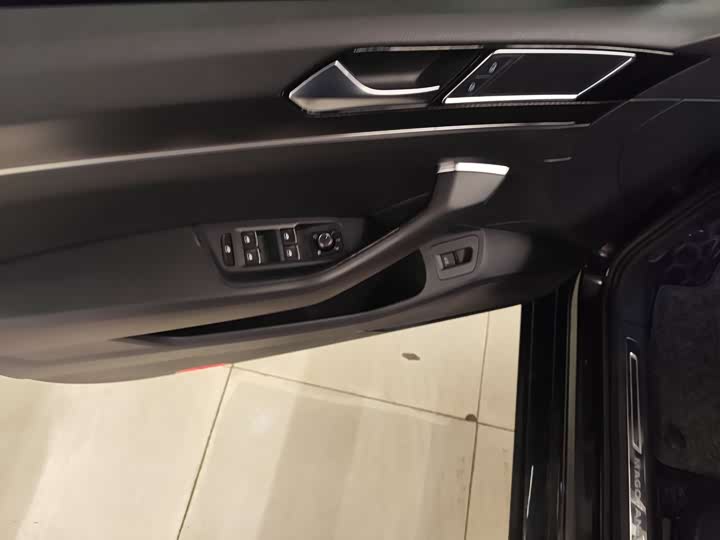 Фото 6 - Volkswagen Magotan