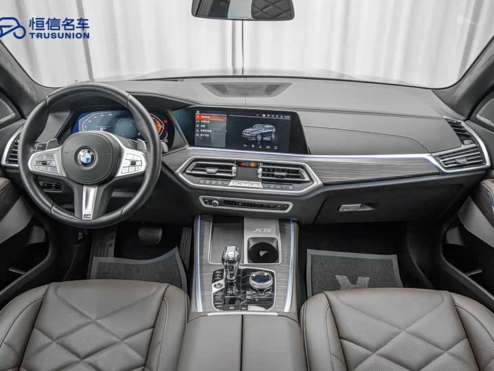 Фото 13 - BMW X5