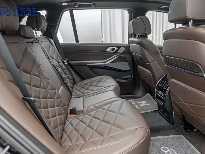 Фото 16 - BMW X5