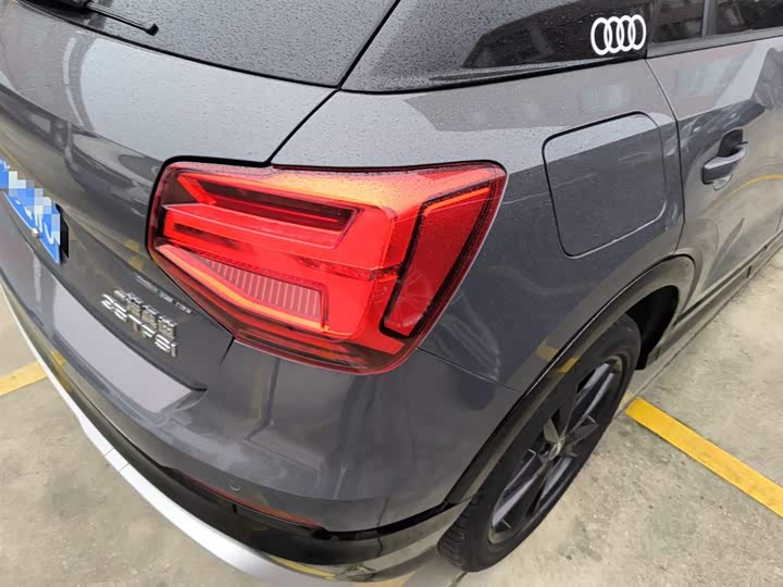 Фото 8 - Audi Q2L