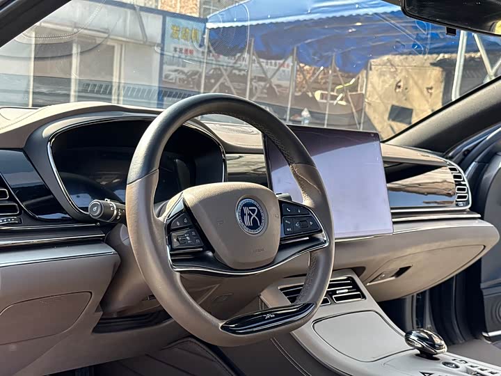 Фото 16 - BYD Han