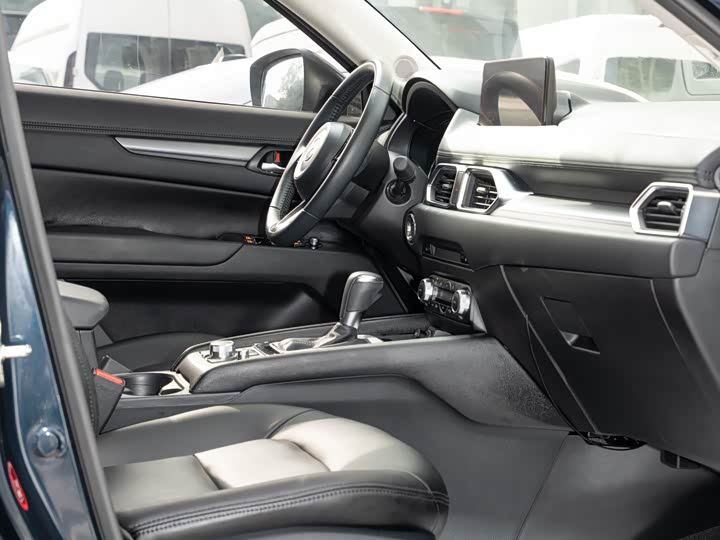 Фото 22 - Mazda CX-5