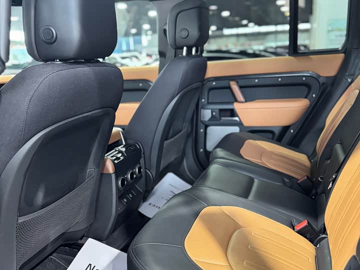 Фото 5 - Land Rover Defender