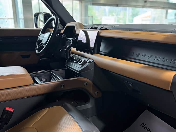 Фото 6 - Land Rover Defender