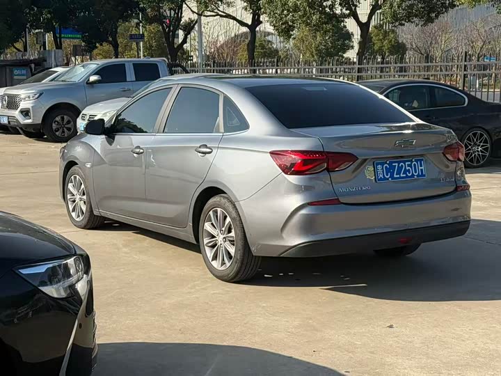 Фото 5 - Chevrolet Monza