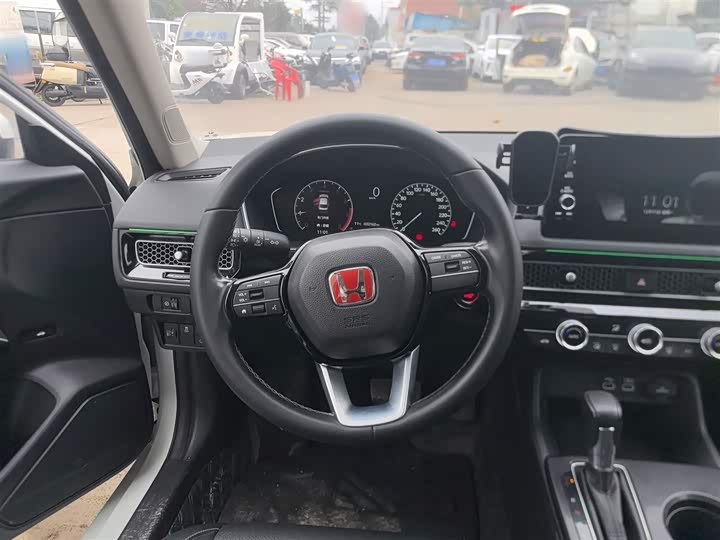 Фото 11 - Honda Civic