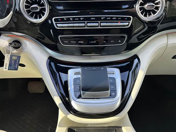 Фото 10 - Mercedes-Benz Vito