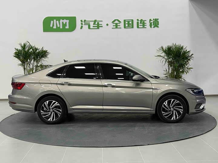 Фото 4 - Volkswagen Sagitar L