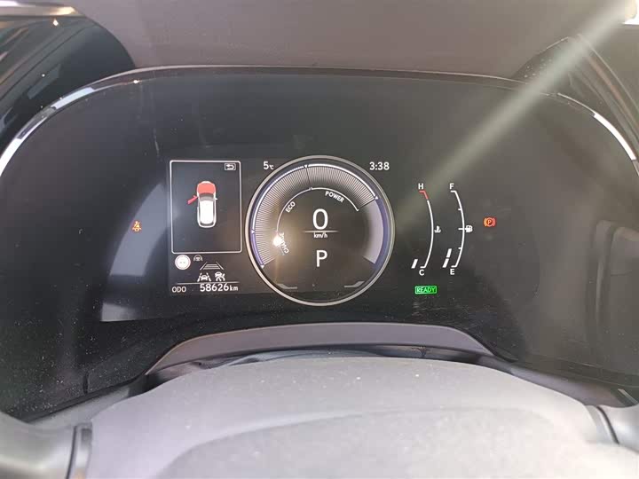 Фото 12 - Lexus RX