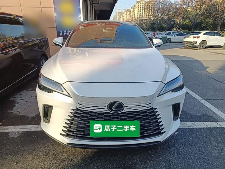 Фото 3 - Lexus RX