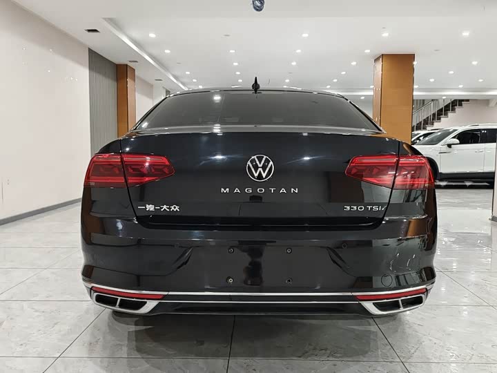 Фото 5 - Volkswagen Magotan