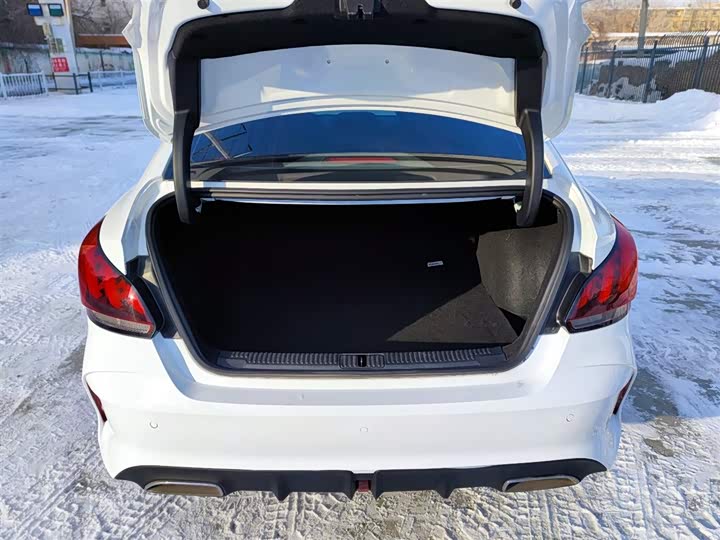 Фото 17 - MG Motor 5