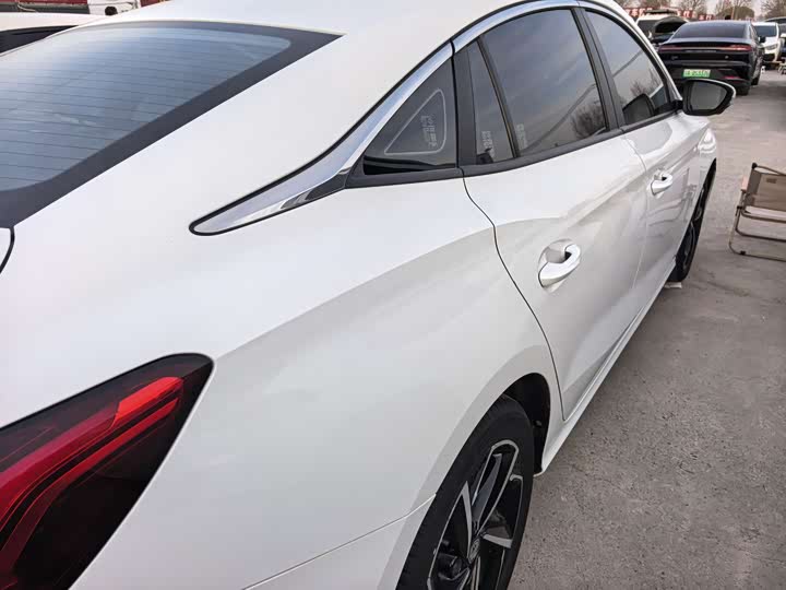 Фото 8 - MG Motor 5