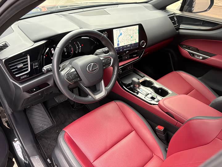 Фото 8 - Lexus NX