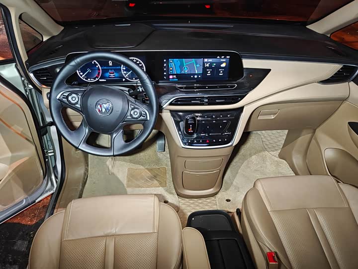 Фото 5 - Buick GL8 ES