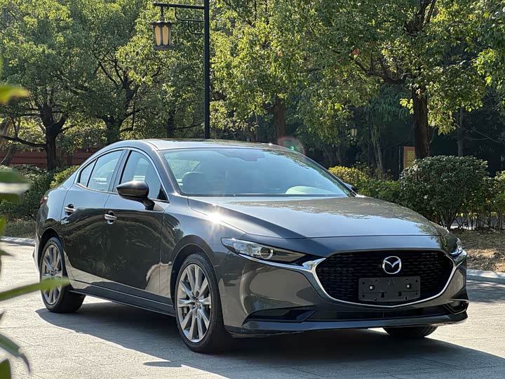 Фото 2 - Mazda 3 (Axela)