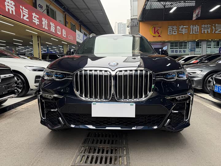 Фото 3 - BMW X7