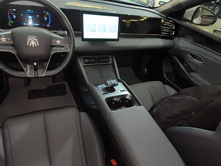 Фото 14 - BYD Qin L