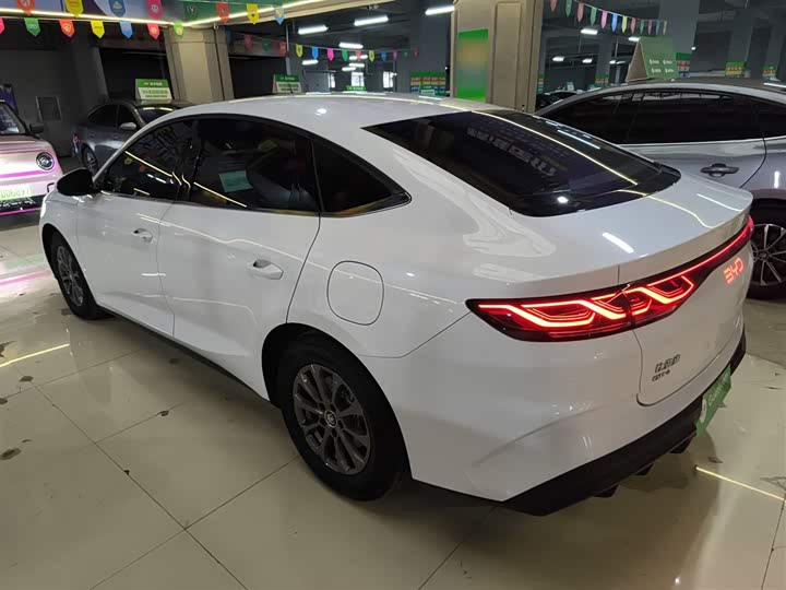 Фото 5 - BYD Qin L