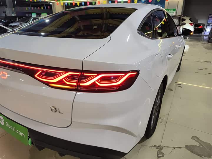 Фото 8 - BYD Qin L