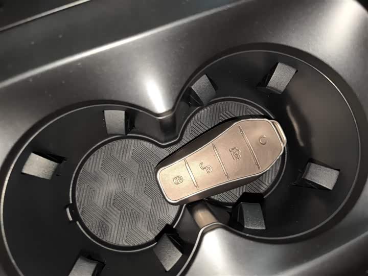 Фото 9 - BYD Qin L