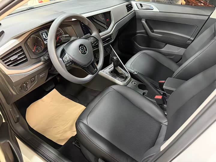 Фото 11 - Volkswagen Polo