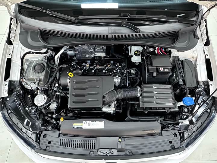 Фото 25 - Volkswagen Polo