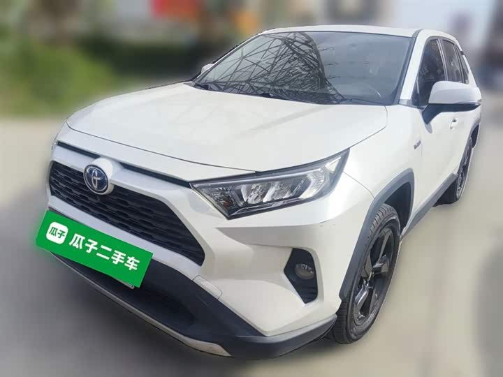 Фото 3 - Toyota RAV4