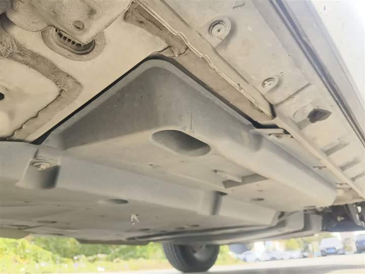 Фото 8 - Toyota RAV4