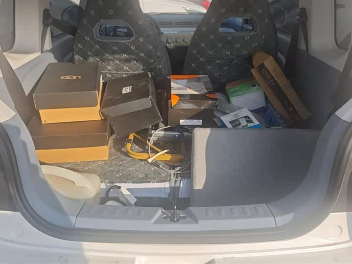 Фото 4 - Bestune Pony