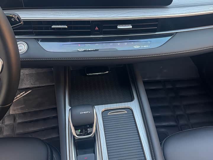 Фото 13 - Chery Arrizo 8