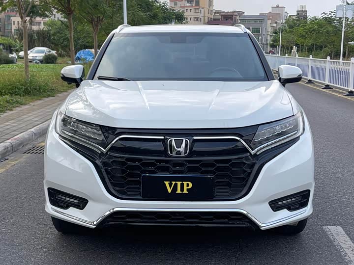 Фото 2 - Honda UR-V