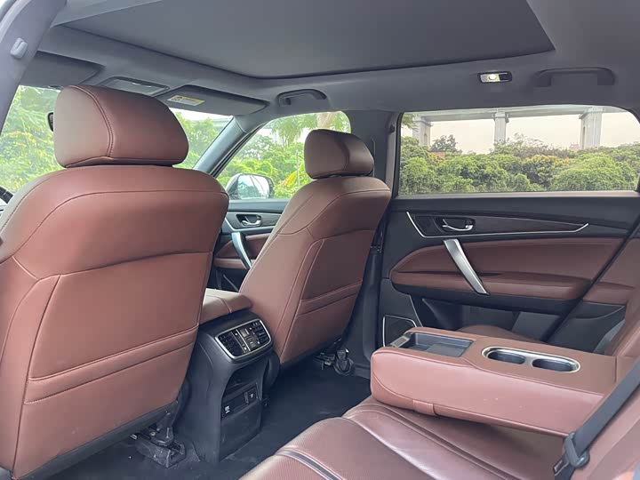 Фото 26 - Honda UR-V