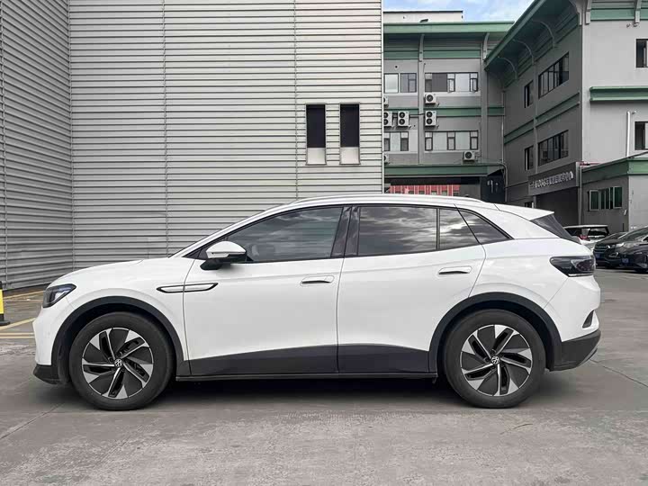 Фото 10 - Volkswagen ID.4 Crozz