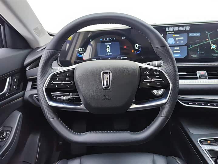 Фото 15 - Bestune B70