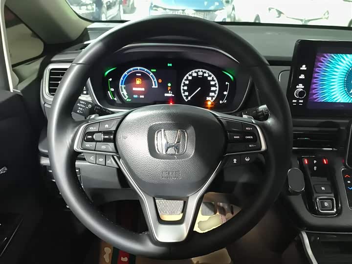 Фото 11 - Honda Elysion