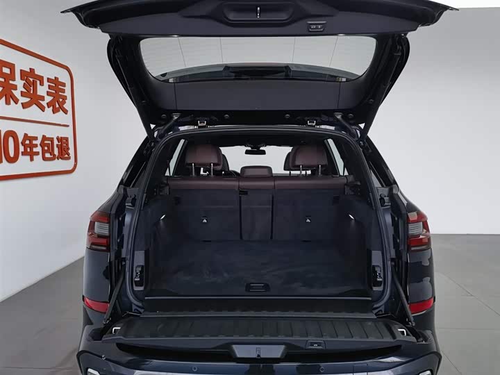 Фото 16 - BMW X5