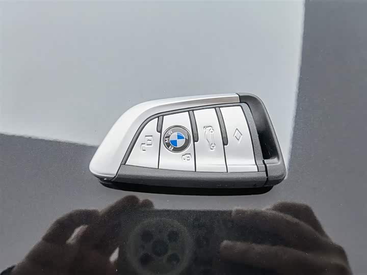 Фото 19 - BMW X5