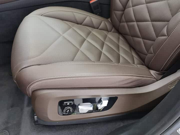 Фото 20 - BMW X5