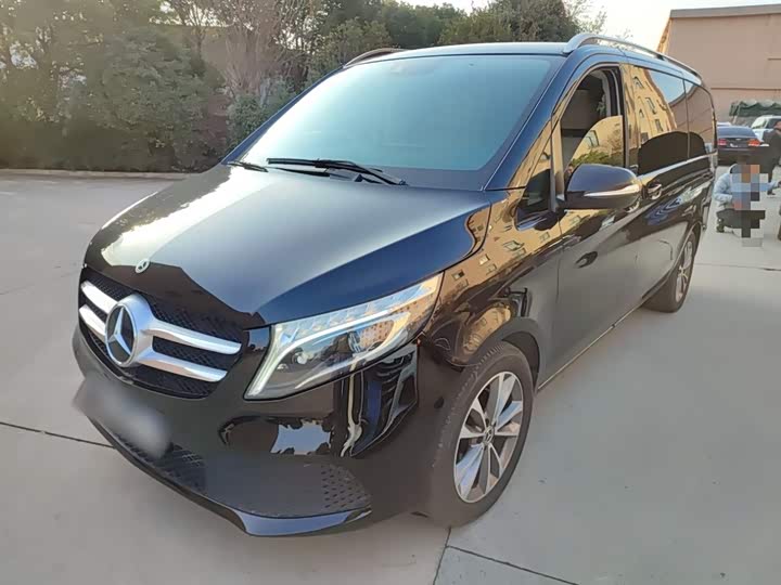 Фото 1 - Mercedes-Benz V-Class