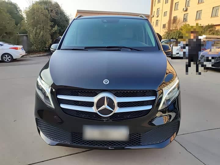 Фото 3 - Mercedes-Benz V-Class